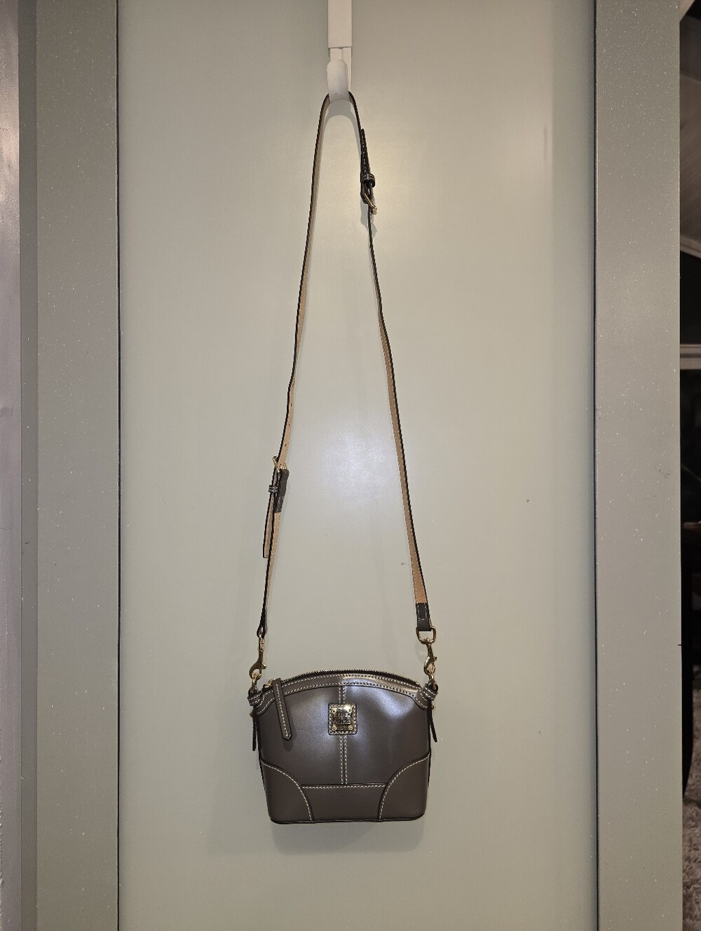 DOONEY & BOURKE Steel Gray Leather Mini Domed Crossbody Purse Shoulder Bag *read - Picture 3 of 16